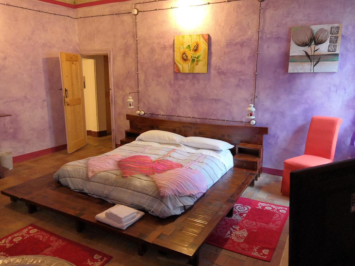Il Cortegiano Hotel Urbino Bagian luar foto